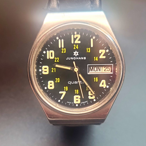 Junghans 667 day date - 667/30, day/date