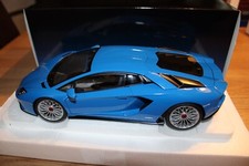 Lamborghini Aventador S  Blu