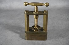 Spindel-Nussknacker massives