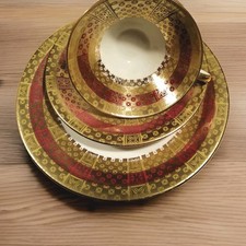 Goldstrahlendes Sammeltassen