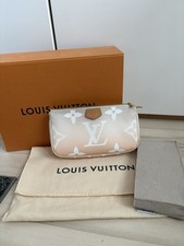 Louis Vuitton Pochette By The