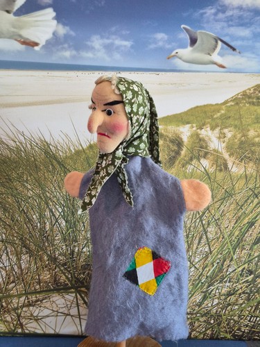 Handpuppe hexe von - von, kersa