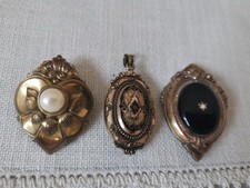 Antik Biedermeier Schmuck 3 Teile Schaumgold Medaillon Broschen Perle Onyx 1850