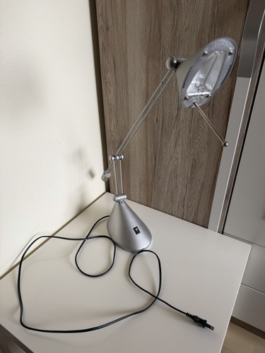 Verstellbare schreibtischlampe - verstellbare,