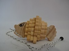 Altes Miniatur Holzspielzeug / Fisch