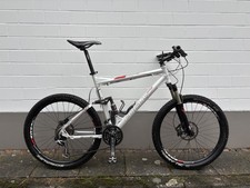 Focus Super Bud Pro - Weiß - Shimano XT / RockShox Reba SL / SR Suntour Epicon