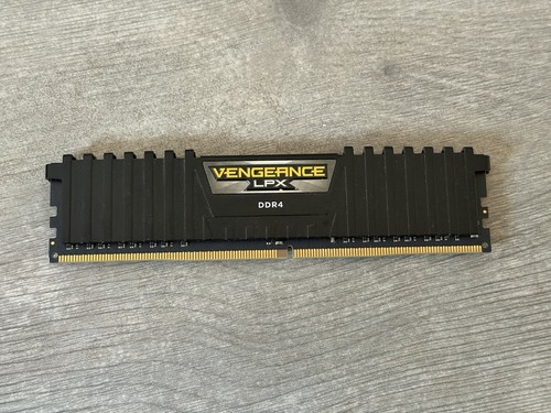 Corsair vengeance lpx - corsair,
