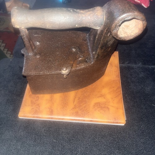 Vintage 1900 cast iron sad - vintage, 1900’s