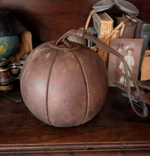 ANTIKER SCHLEUDERBALL BOXBALL MEDIZINBALL 1,5Kg URALT TOP ZUSTAND SPORTSBAR DEKO