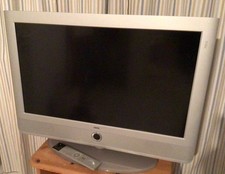 Loewe Fernseher Modell Xelos A 32 SL 