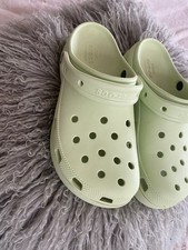 Crocs Hellgrün dicke Sohle