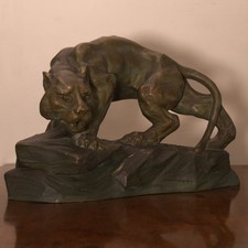 Große Art Deco patinierte