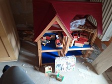 Grosses Puppenhaus  Von Selecta