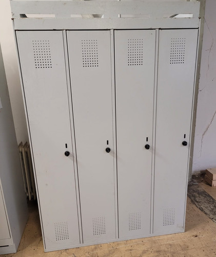 Spind schrank aus metall - ,