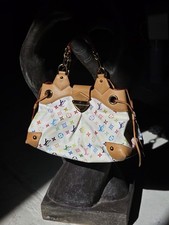 Louis Vuitton Model Ursula