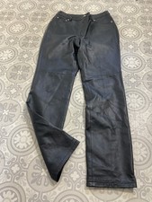 Vintage Newport News schwarz