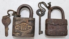 Menge Von 2 Antik Eisen Pad Verschließen Mit Key Original Alte Handarbeit Arbeit