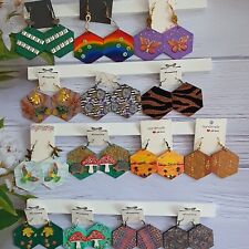 Ohrringe Handarbeit, Unikat, Holzohrringe Sechseck, teils mit Textilleder