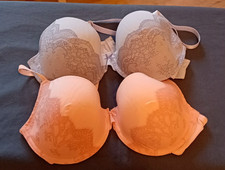 2 Damen BH´s mit Bügel " Blau und Rosa " mit Muster von Skin to skin Größe 80 C