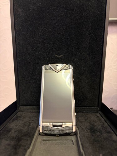 Vertu constellation - constellation, t