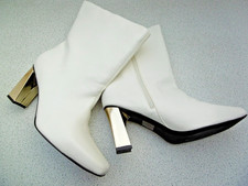 Weiße Damen-Stiefel mit