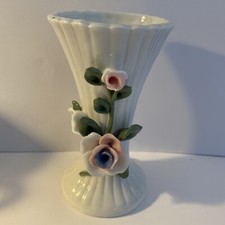 Bezaubernde Porzellanvase mit
