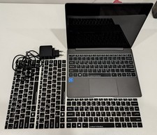 Silberner laptop mit - mit, windows