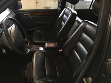 Mercedes W124 TE Mopf1   MB E-Klasse Leder Ausstattung Sitze schwarz