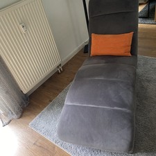 Samtgraue Relaxliege/ Loungeliege/ Liege zum Entspannen & Lesen