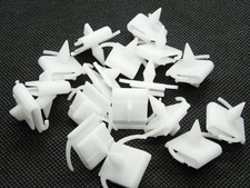 10x Zierleistenklammern