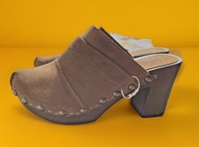 Esprit Wildleder Clogs/Pumps