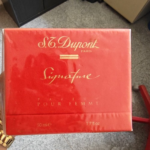 Dupont signature pour - s.t.,