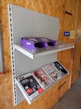 Tegometall Wandregal Set B100 T30 für Zeitung Zeitungsregal Zeitschriften grau