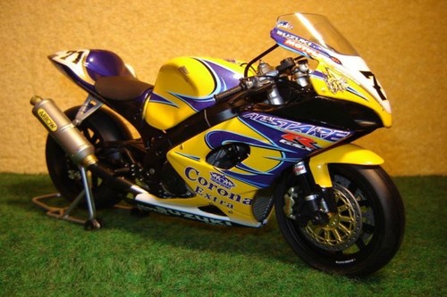 Suzuki gsx r 1000 - 1:12,