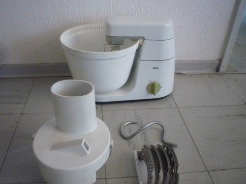 Braun mit schnitzelwerk - braun,