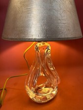 französische gedrehte  Glas Tischlampe Vannes le Chatel Skulptur Leuchte Daum