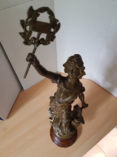 Figur metallguss frau am - figur, *