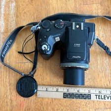 Fujifilm FinePix S7000 Digital