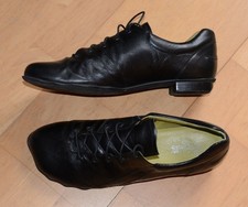 ausgefallene schwarze Schnürschuhe von Tiggers, Gr. 44
