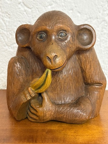 Handgeschnitzte holzfigur - handgeschnitzte,