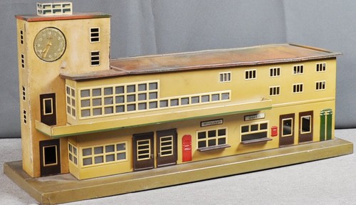 Märklin 2013 bahnhof - ub,