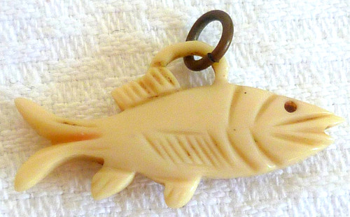 Alter kleiner fisch anhänger - fisch,