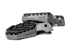 AKRAPOVIC TITAN FUSSRASTEN SET