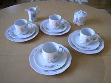 4 Kaffeegedecke + Zuckerdose