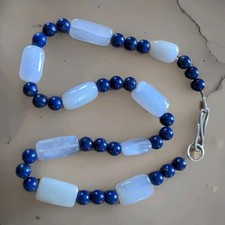 Halskette mit Natursteinen mit