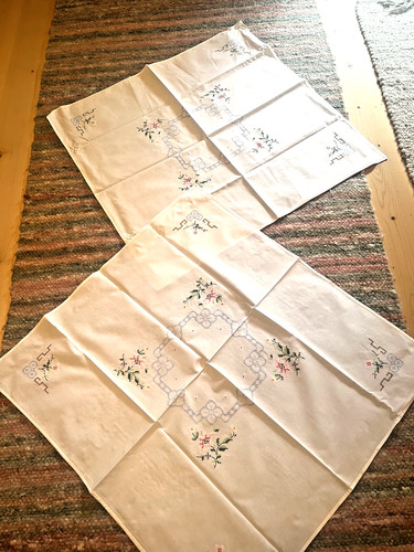 Identische tischdecken 80x80 - 2,
