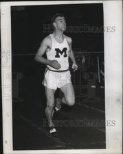 1952 Press Photo Jack Arnold