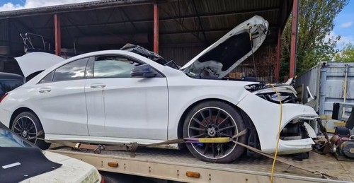 Mercedes cla 220 amg - mercedes,