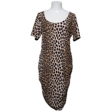 Liberté Essentiel, Kleid