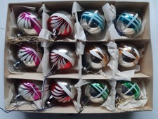 ALT THÜREX 12 bunte Kugeln